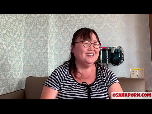 ❤️ Ama japoniar lodiak bere titi erraldoiak erakusten ditu eta sexu jostailu batekin gozatzen du. 51 urteko ama asiar batek bere sexu-esperientziaz hitz egiten du. Yukiko 1 OSAKAPORN milf gantz Sexu bideoa gugan ❌❤